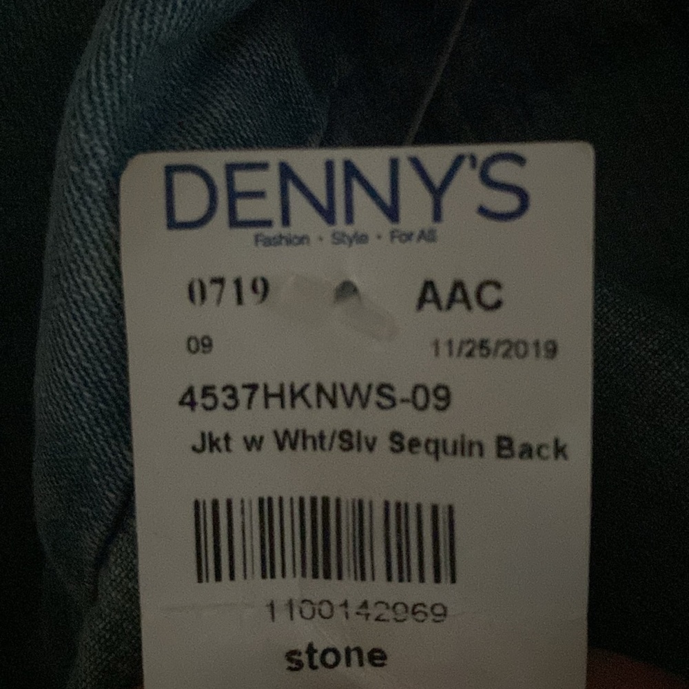 Size Medium (8) brand Squeeze NWT very cute - Picture 5 of 5